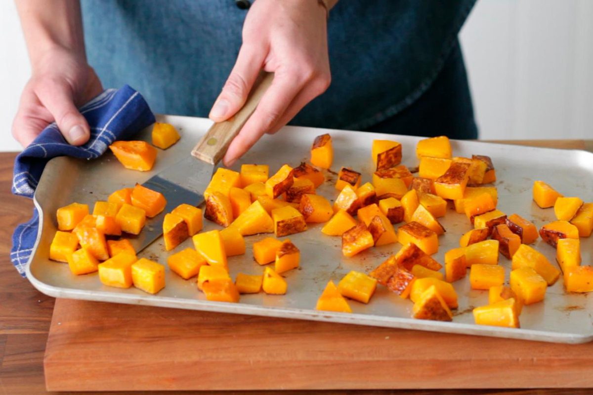 flipping-roasted-vegetables