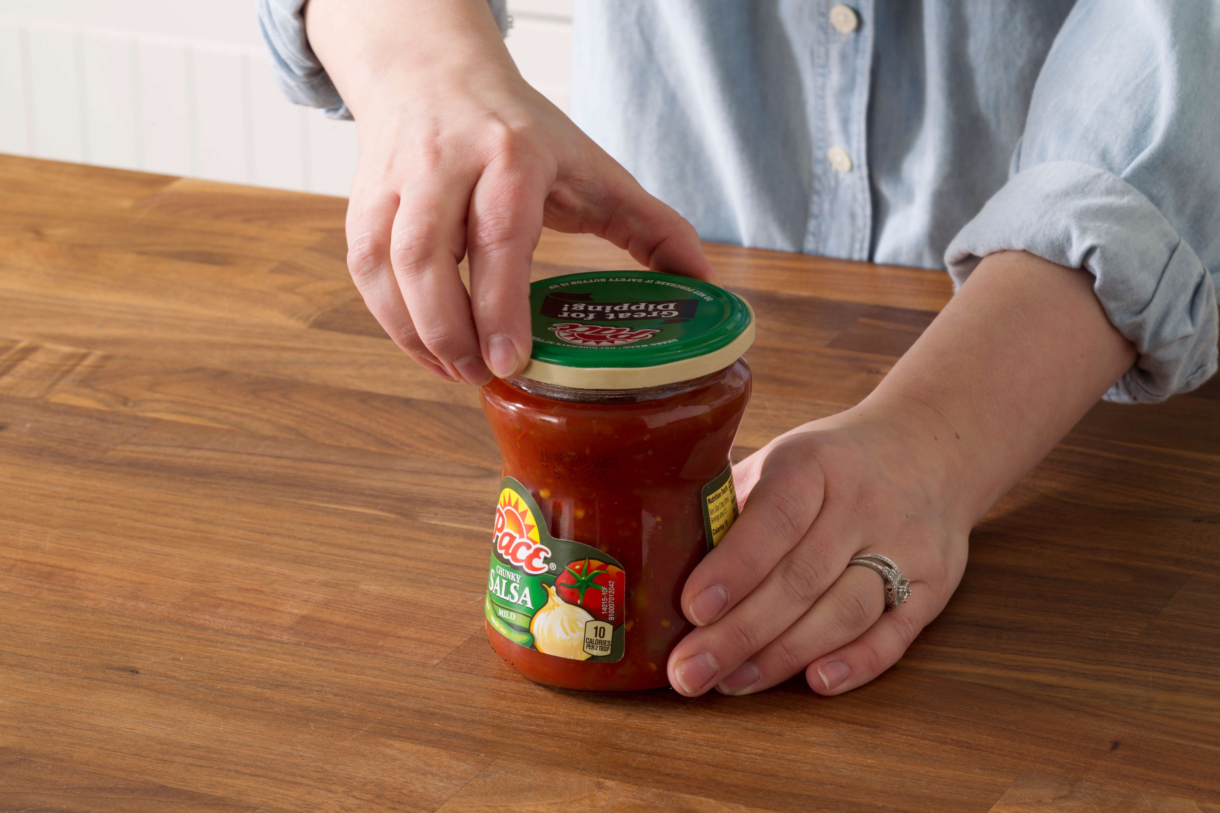 rubberbands, kitchen, helping, assisting