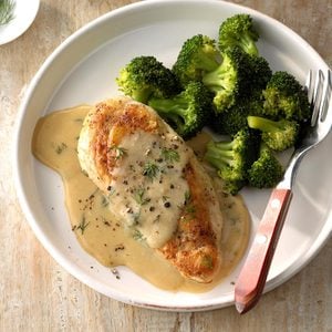 Chicken And Broccoli With Dill Sauce Exps Sdam18 200154 C12 01 4b 7