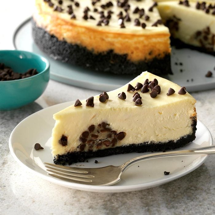 Chocolate chip cookie dough cheesecake