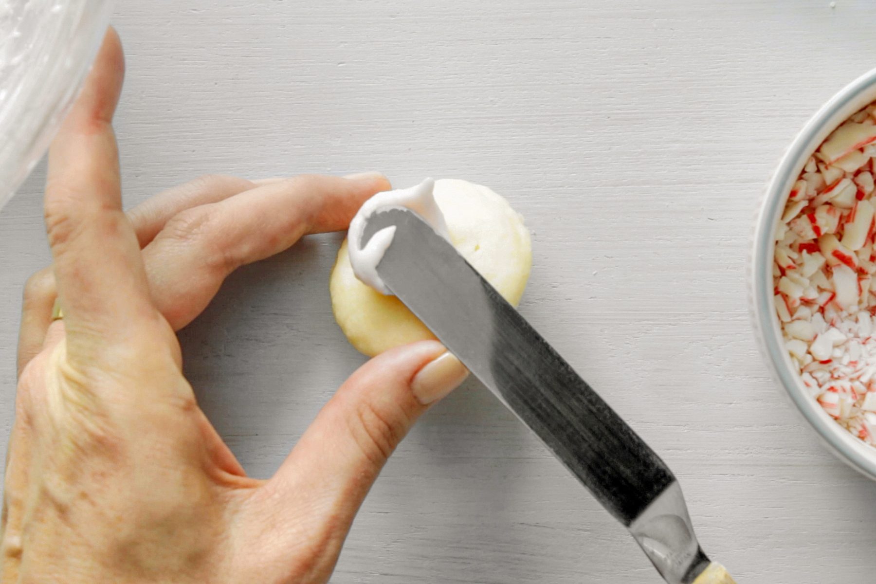 Peppermint Meltaways Thvs23 41439 Mr 10 23 23 Peppermintmeltaways 6 Ss Edit