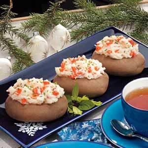 Salmon-Stuffed Potatoes