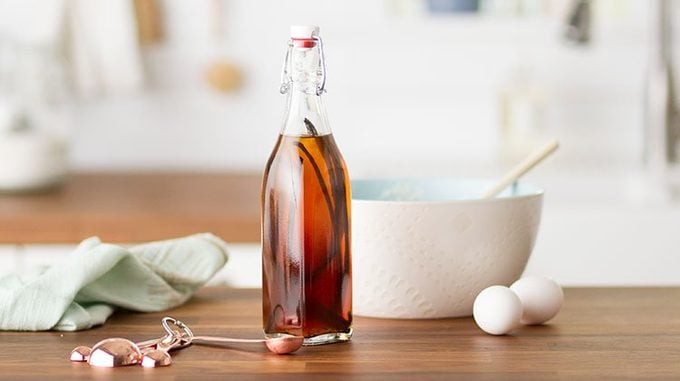 Homemade Vanilla Extract