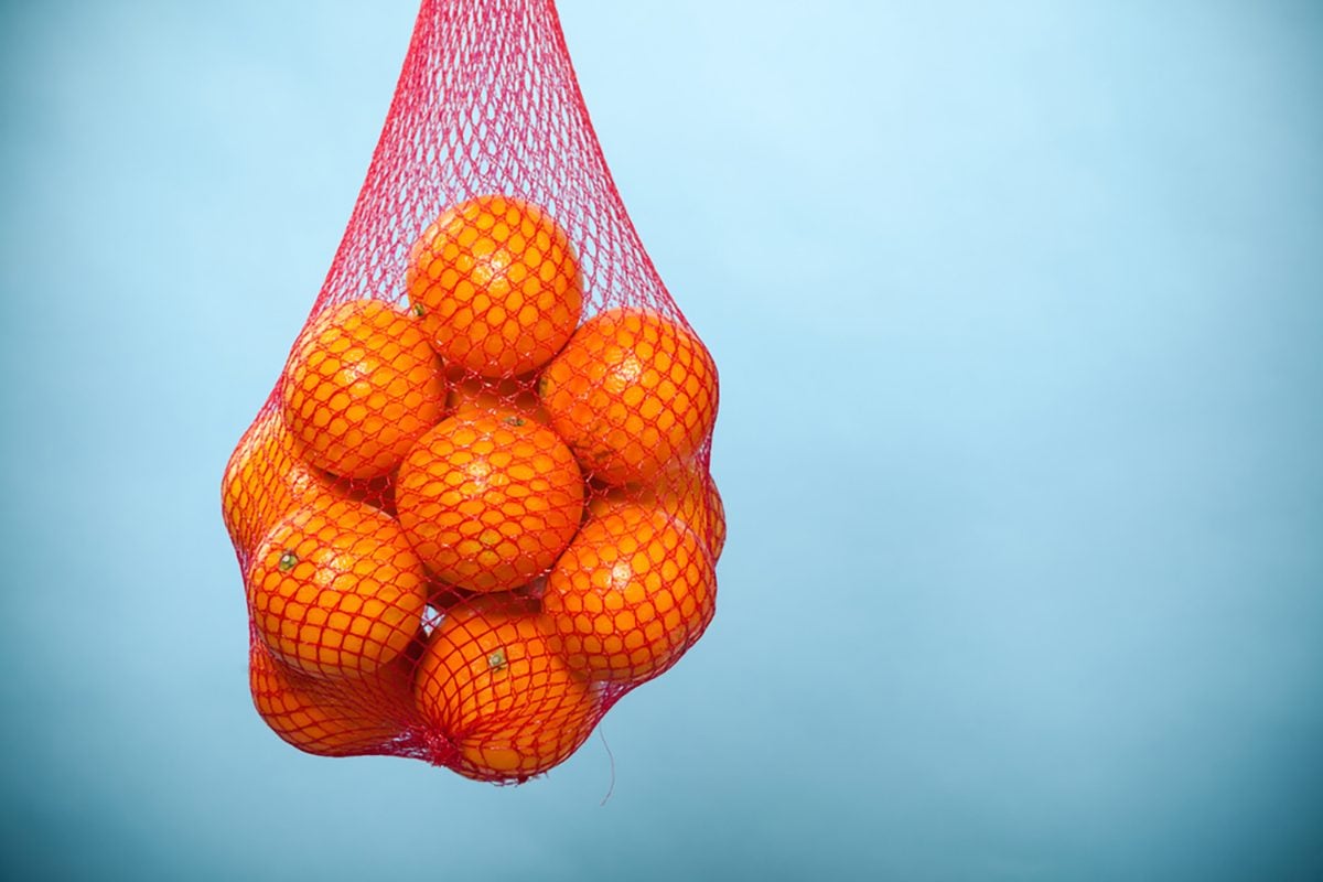 The Real Reason Why Oranges Are Sold in Red Mesh Bags