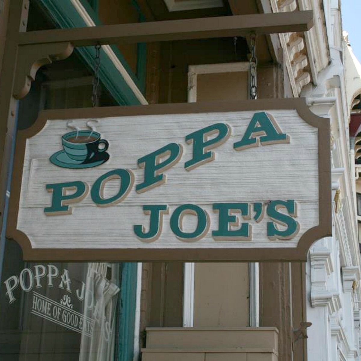 Poppa Joes sign