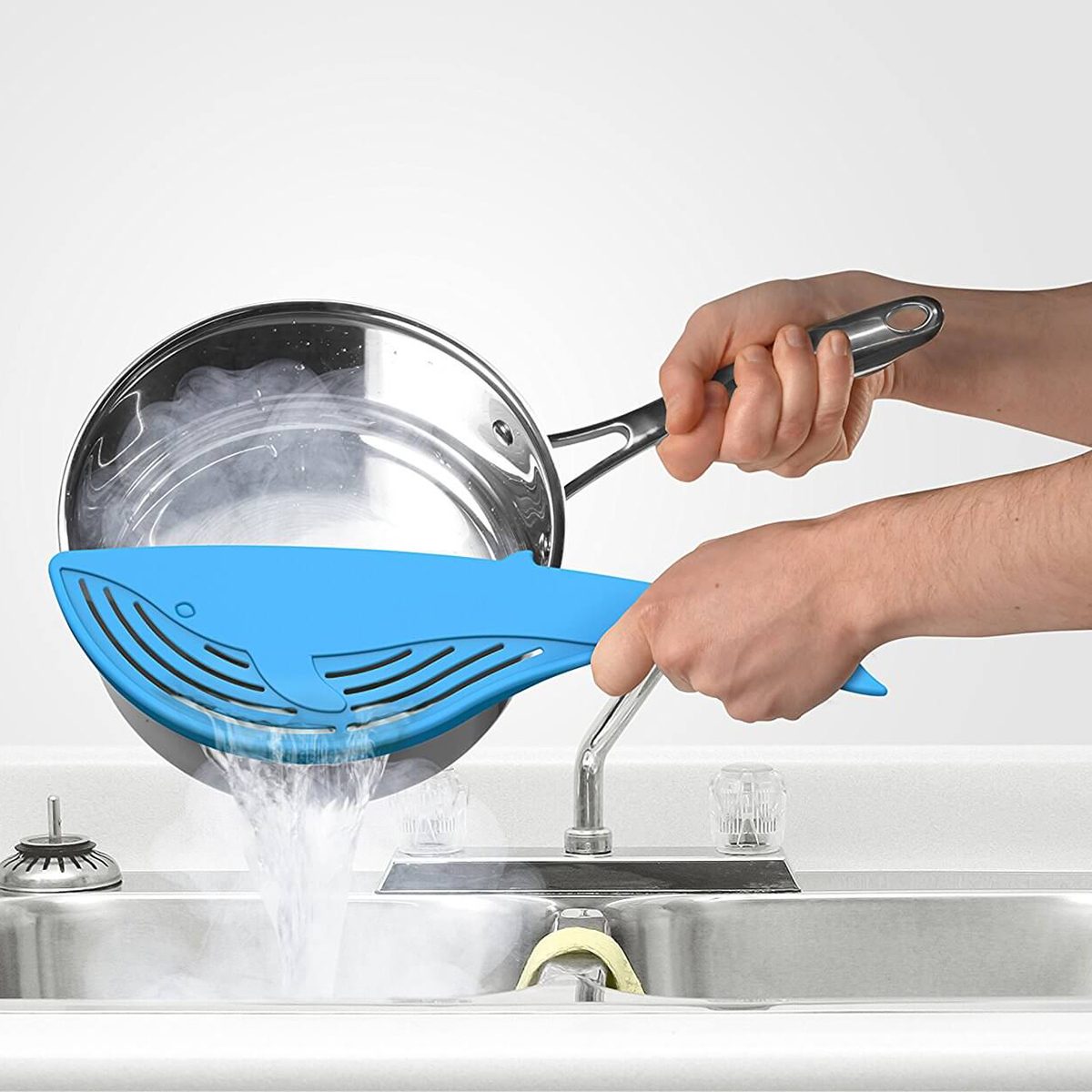 Fred Big Blue Whale Strainer