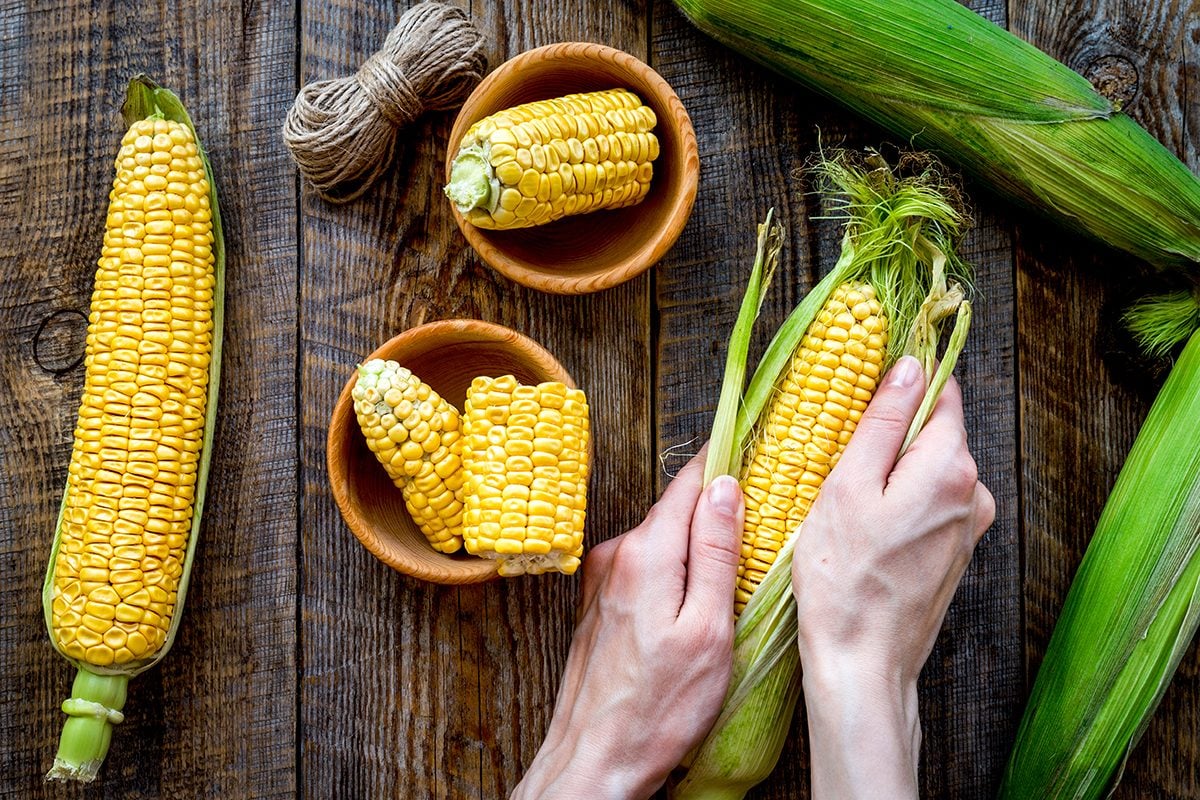 How to Steam Corn on the Cob