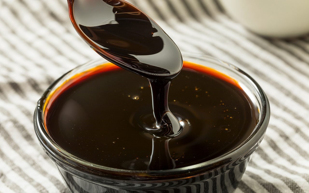 Blackstrap vs. Dark vs. Light Molasses: What’s the Difference?