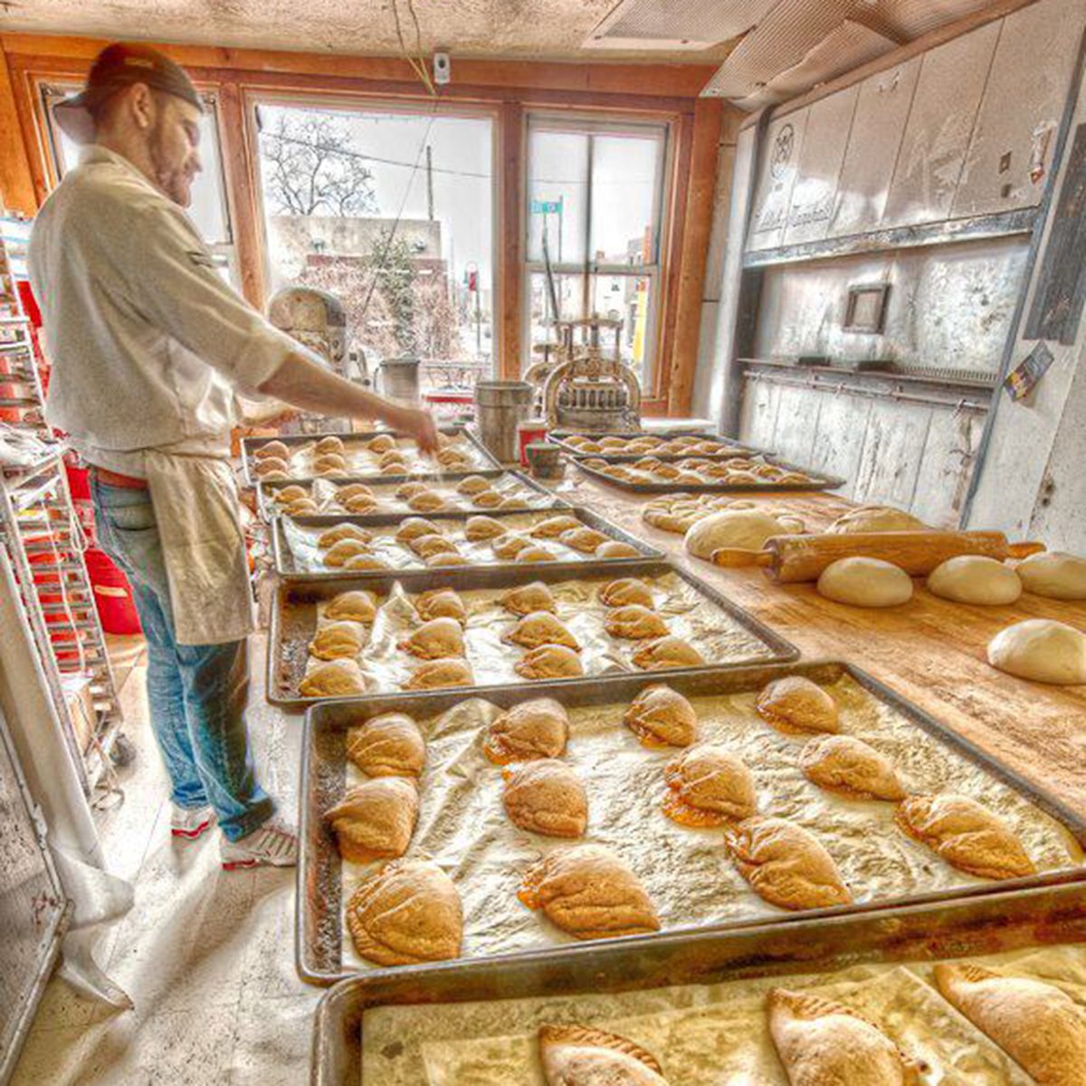 Golden Crown Panaderia