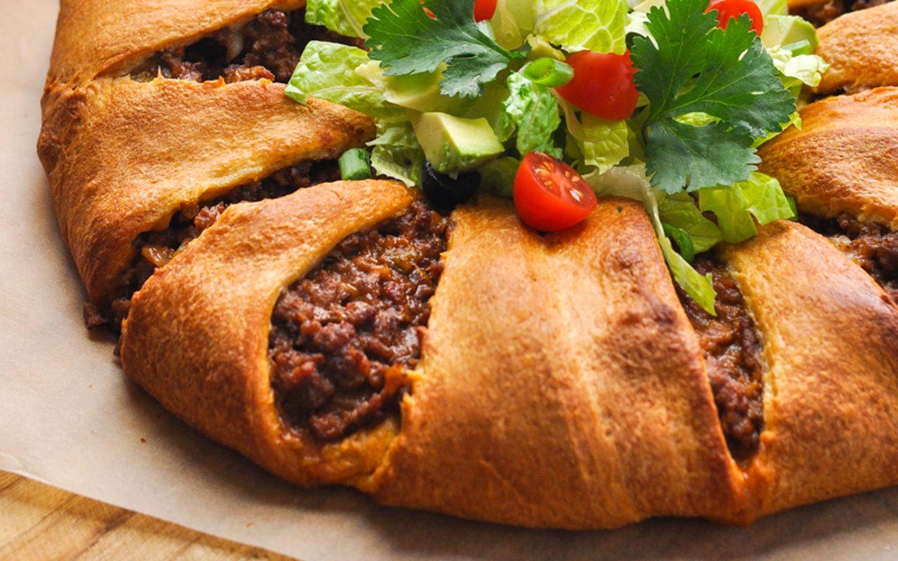 Taco crescent ring