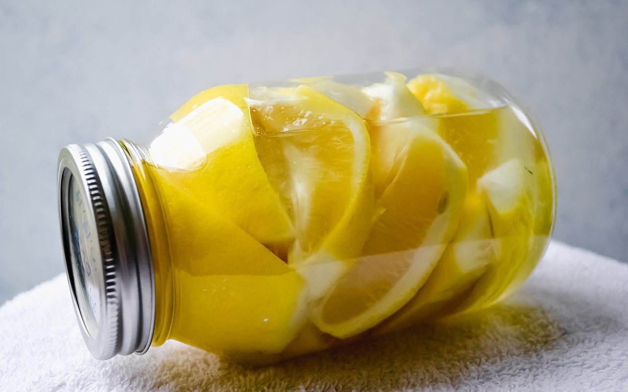 How to Make Lemon Vodka