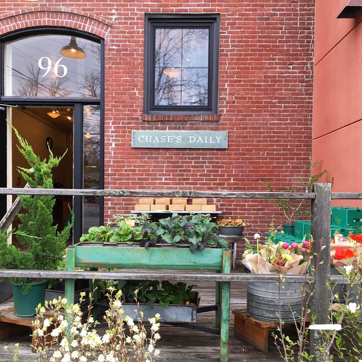 Best vegetarian and vegan restaurant in Maine Chase