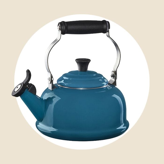 Le Creuset Classic Whistling Kettle