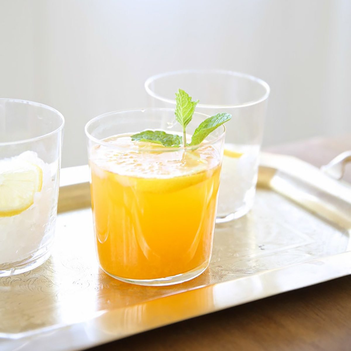 Spiked Peach Sweet Tea