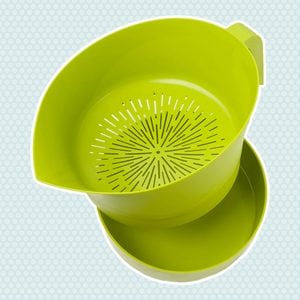 Easy Greasy Plastic Strainer Colander