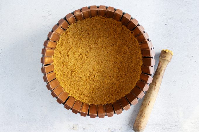 Kit kat Cheesecake graham cracker base