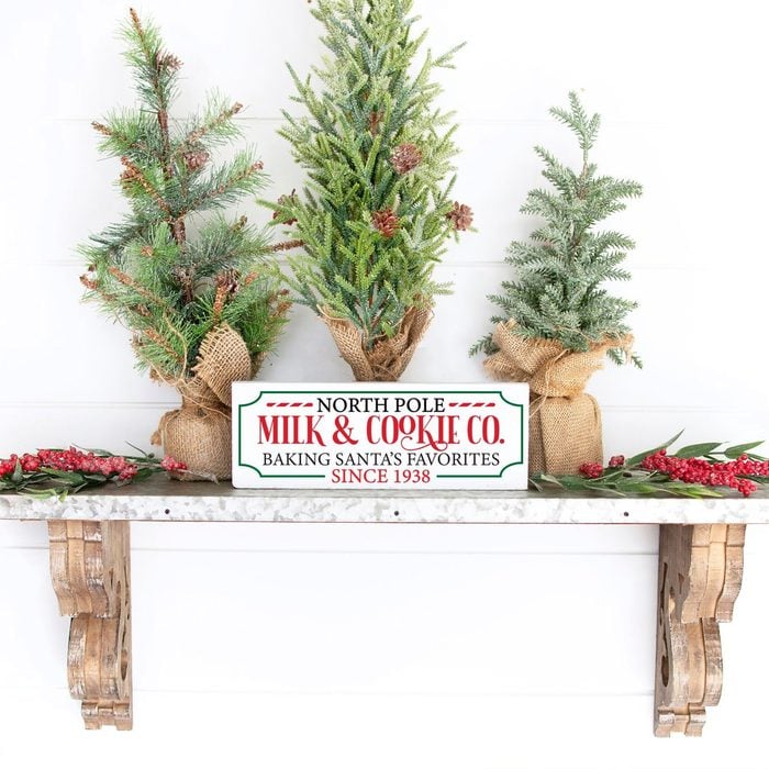 North Pole Milk and Cookies Sign