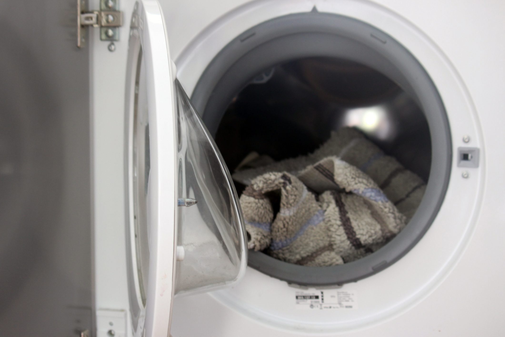 Why Bathroom Mats Shouldn’t Go in Your Washer