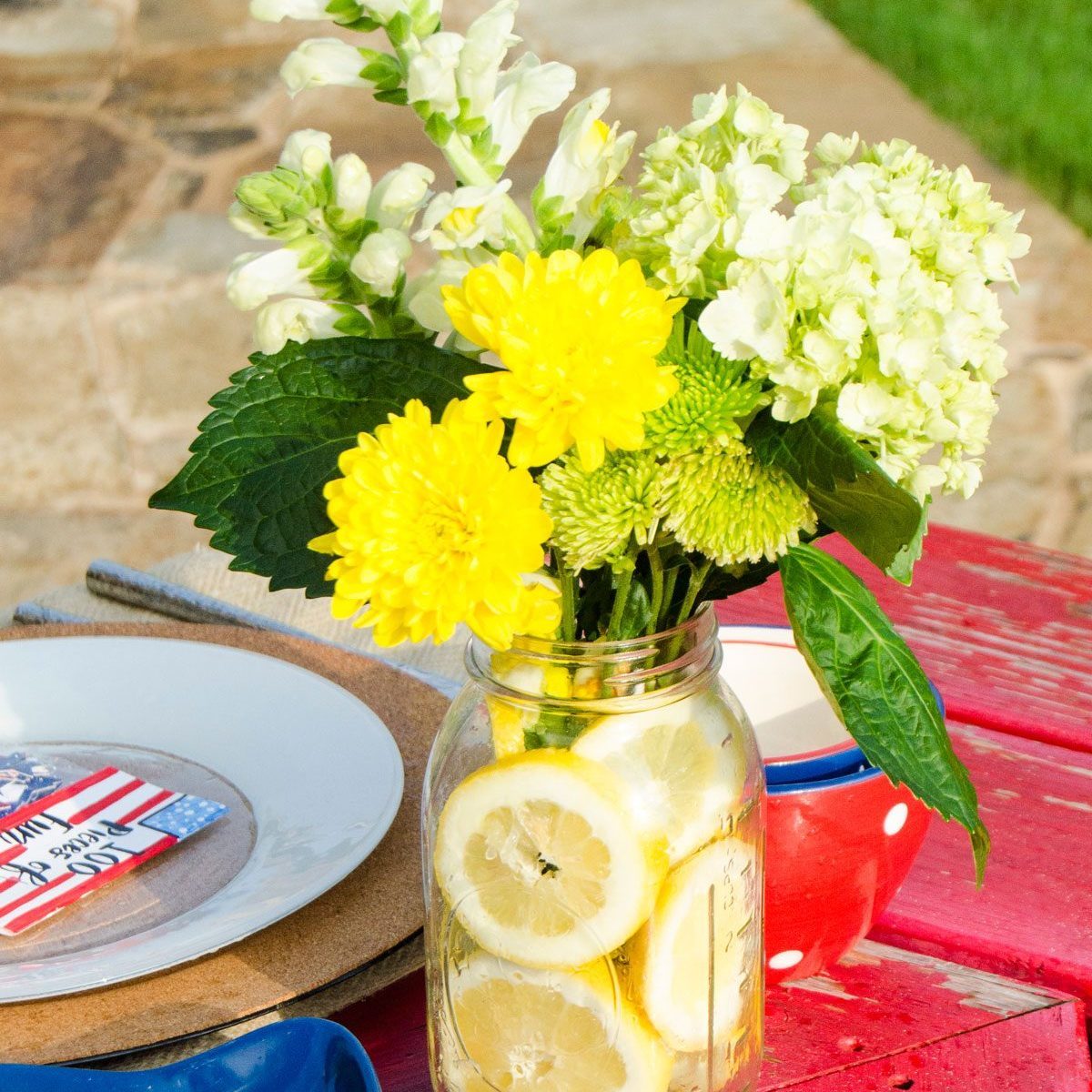 Lemon Summer Centerpiece Flowers Ecomm Via Love The Day.com