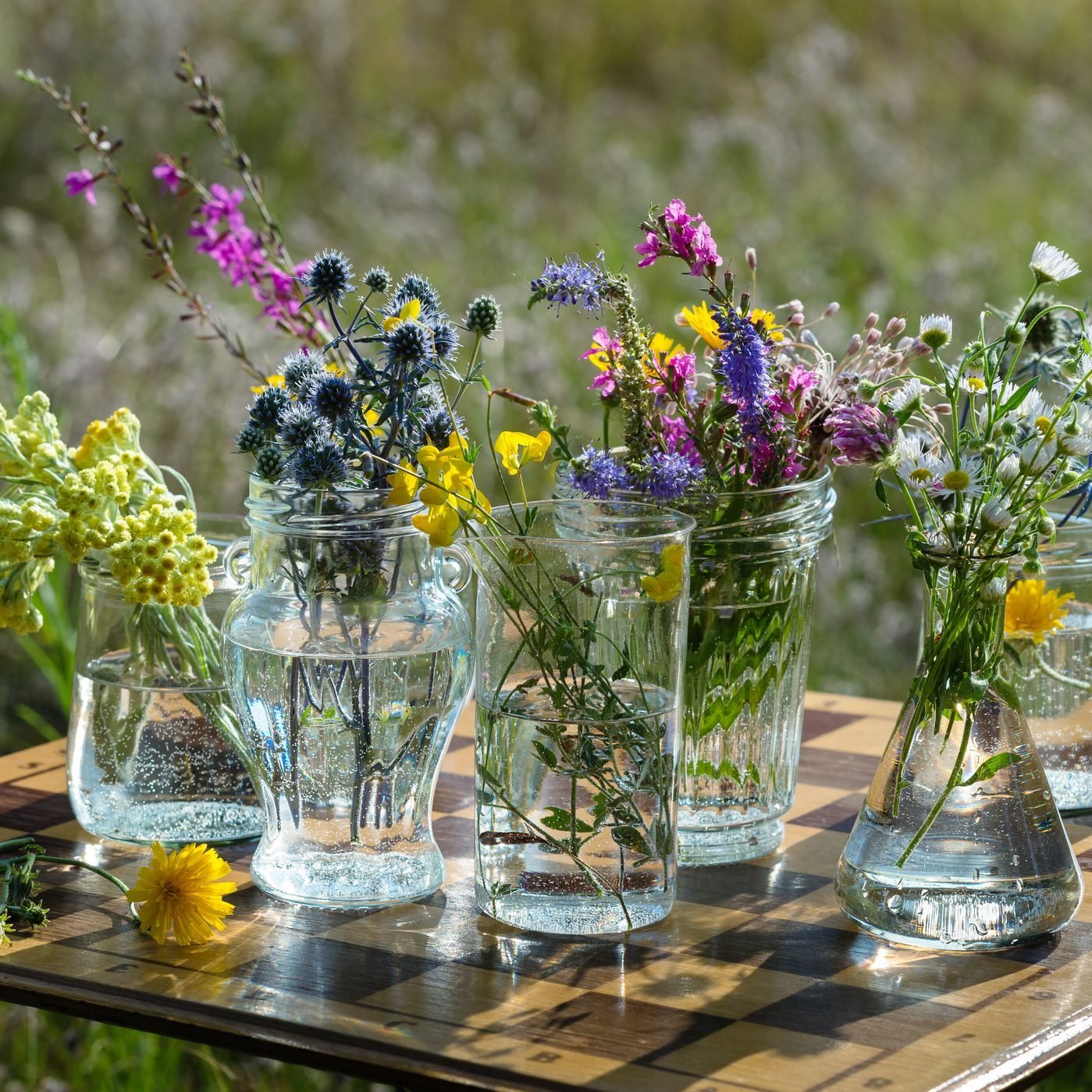 How to Find the Best Vase Shapes for Your Flower Arrangements