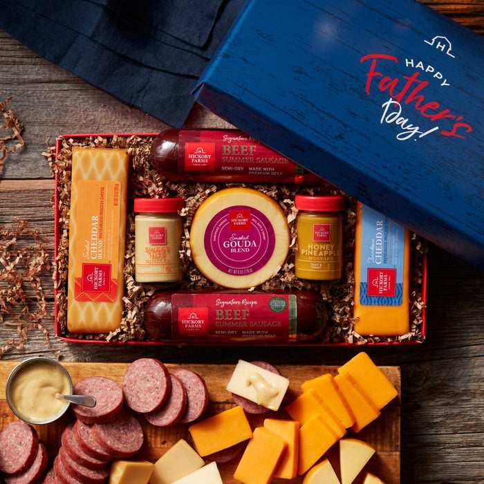 Summer Sausage And Cheese Gift Box Ecomm Via Hickoryfarms.com