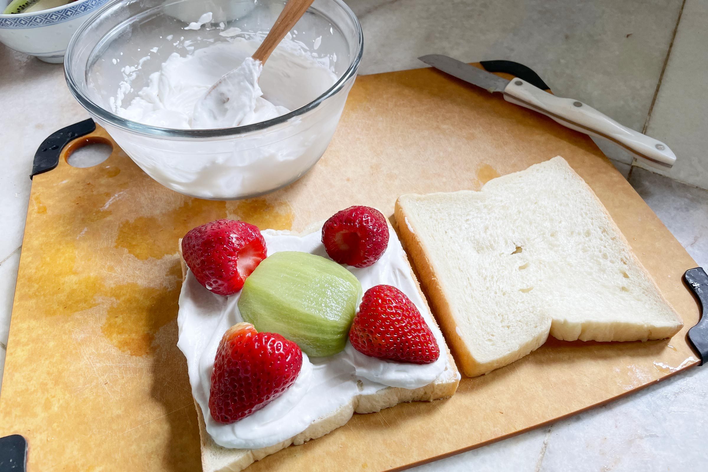 Japanese Fruit Sandwich Fruit Spread Step 3 Megan Barrie For Toh Jvedit