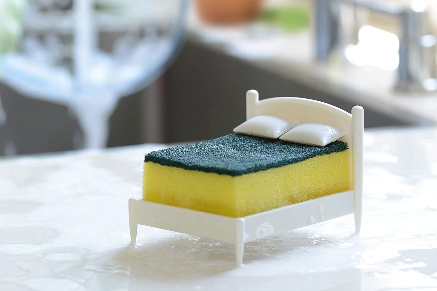This Bed-Shaped Sponge Holder Is the Gadget of Our Dreams
