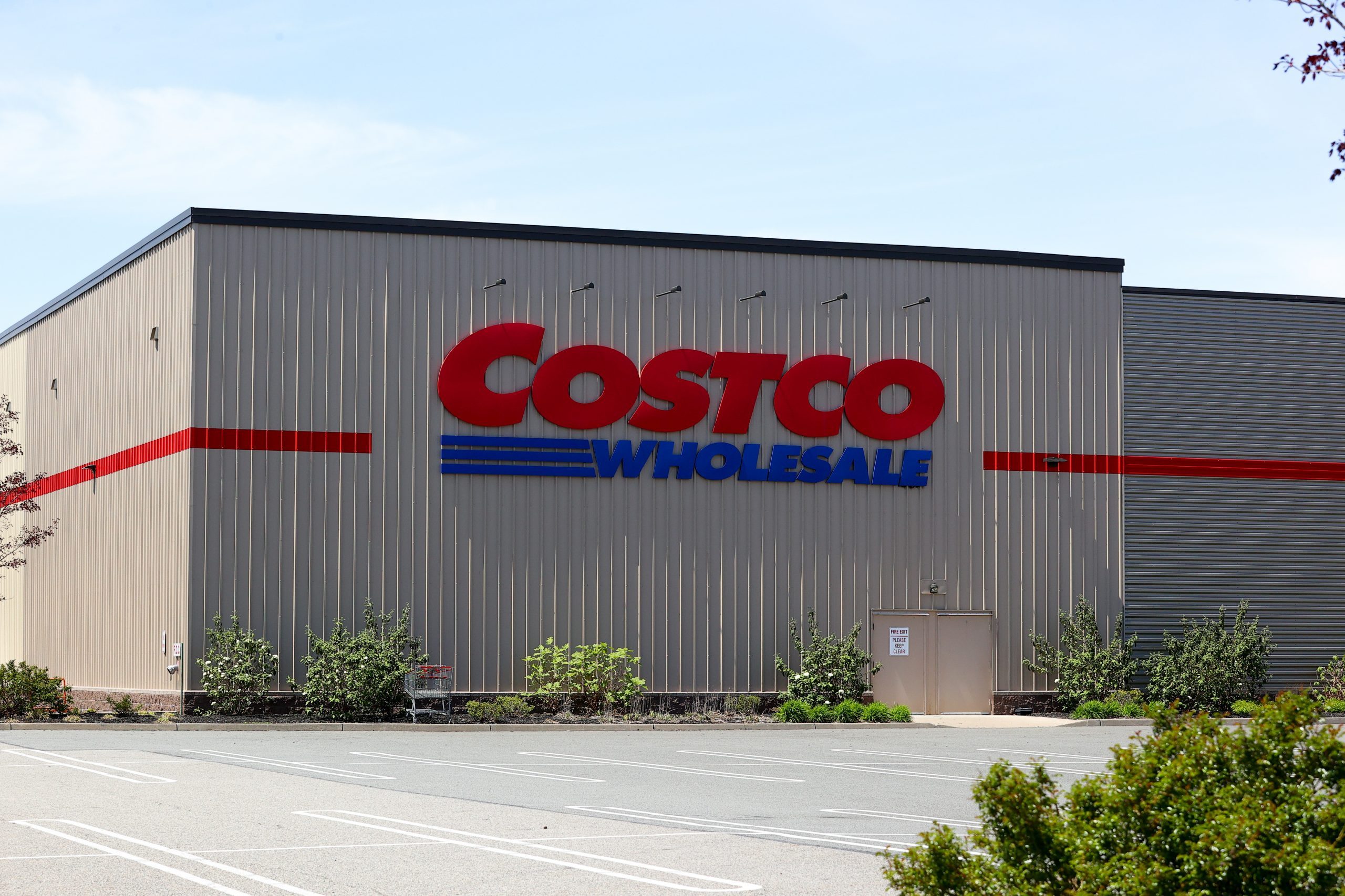15 Costco Tips That Will Save You Tons of Money
