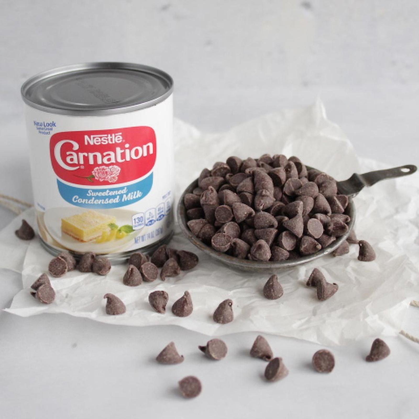 sweetened condensed milk and chocolate chips