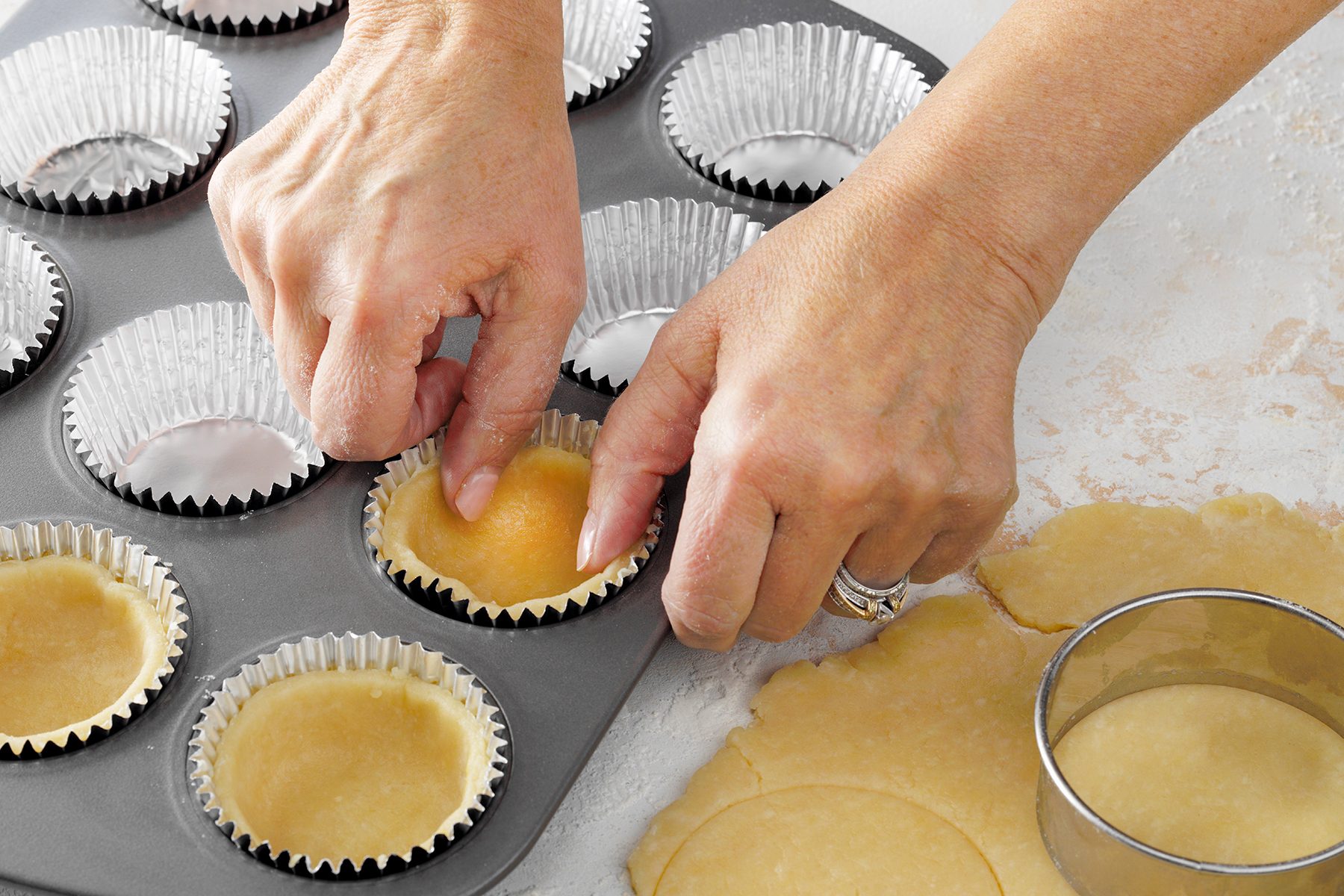 How To Make Canadian Butter Tarts Tohcomam24 191430 P2 Md 10 25 3b