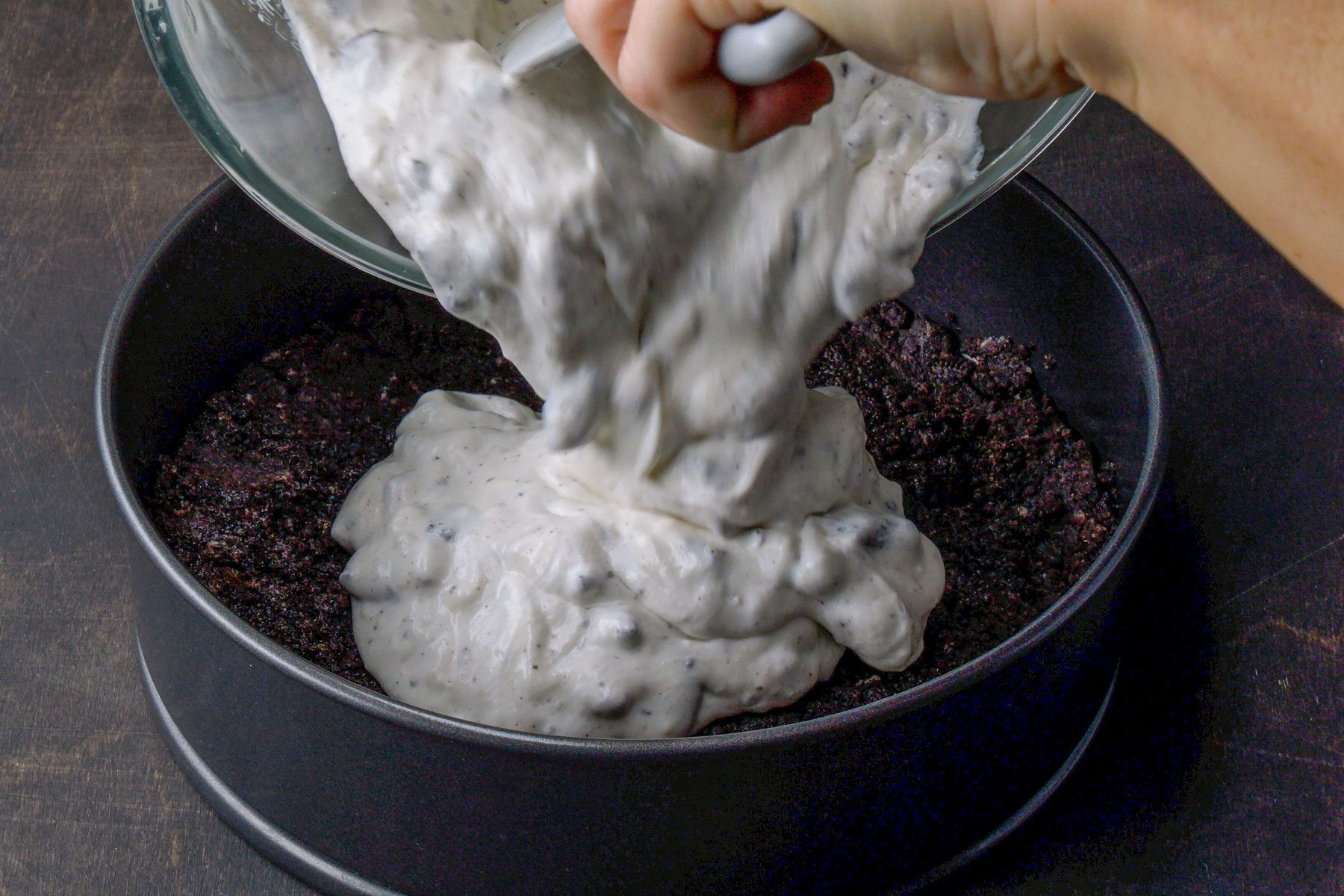 Cream cheese filling on oreo crust 