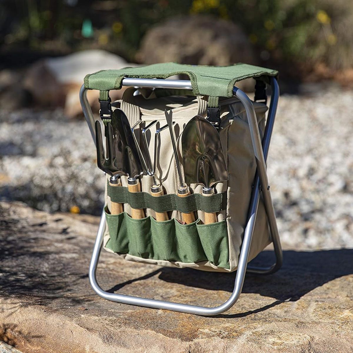 25 Perfect Lawn and Gardening Gifts for Father’s Day