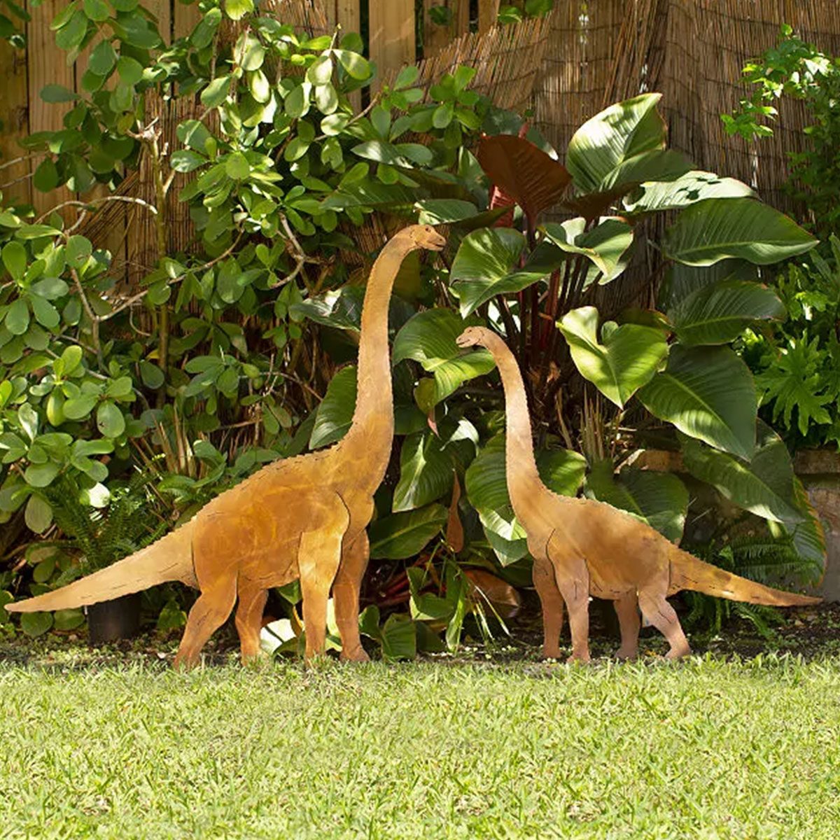 Brontosaurus Garden Sculpture