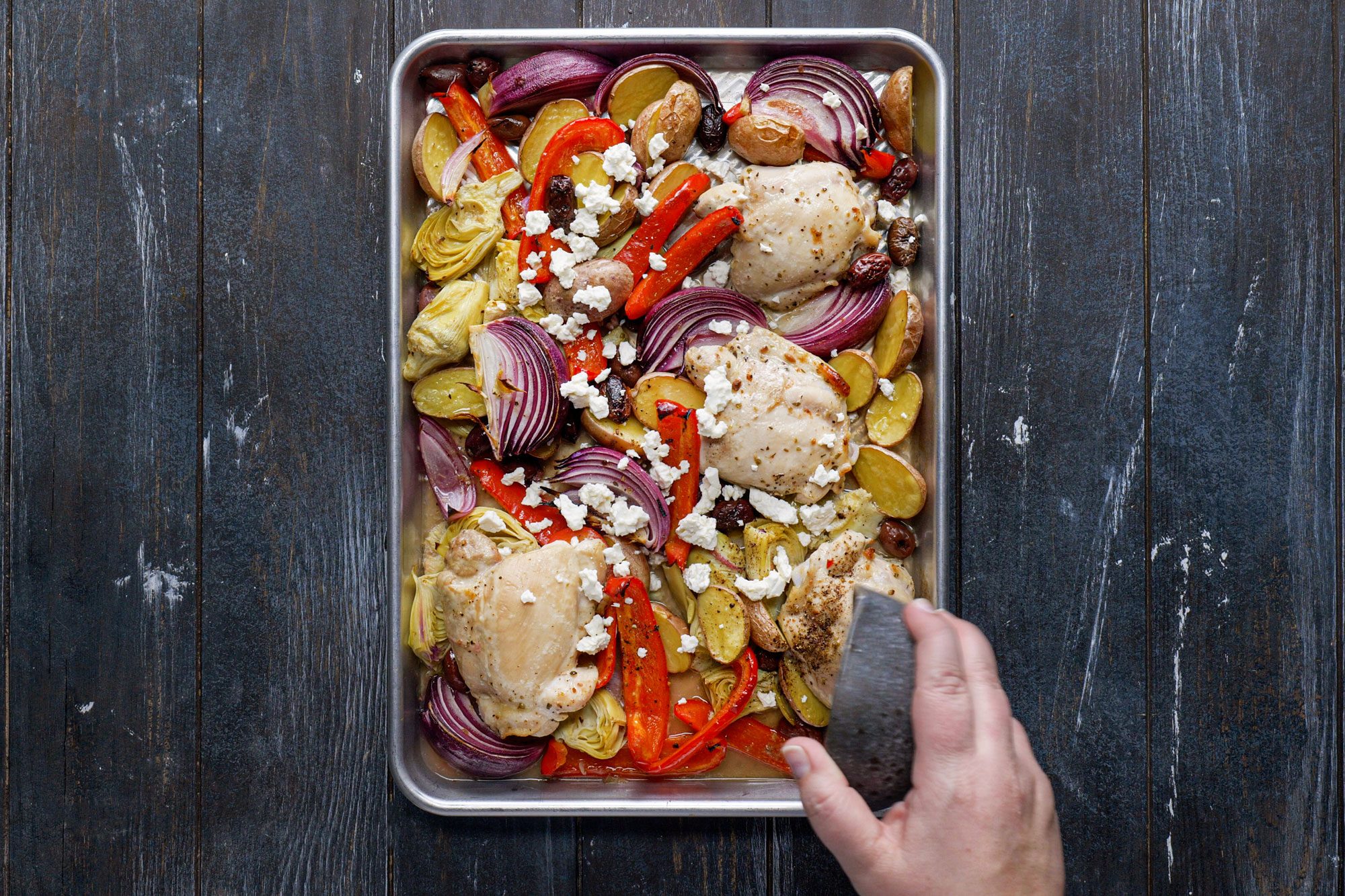 Sprinkle pepper on the mix