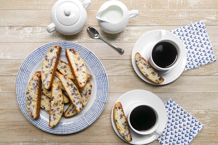 Jewish Chocolate Chip Mandel Bread
