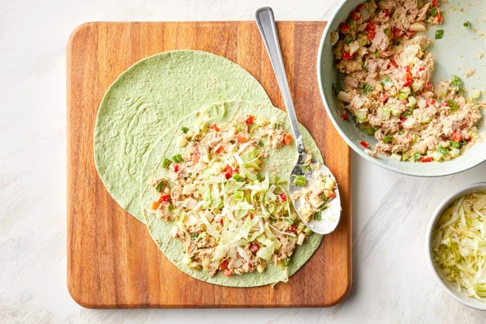 Crunchy Tuna Wraps Bake24 25850 Dr 05 01 15b