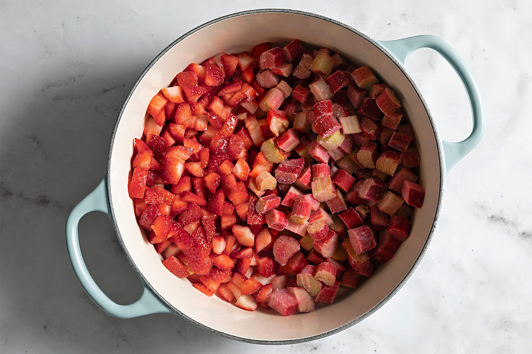 Strawberry Rhubarb Bars Ft24 53755 St 0411 4