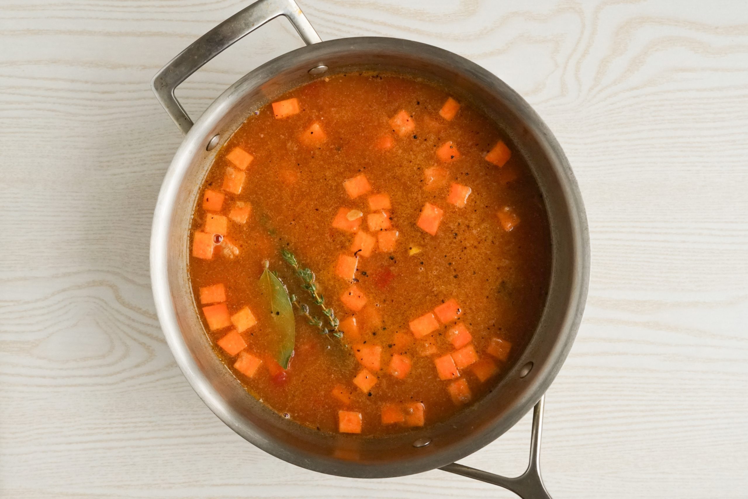 Simmering peanut soup