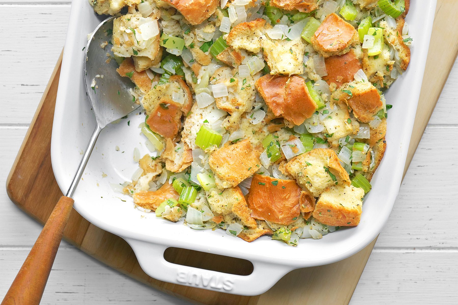 3/4th angle shot of thanksgiving stuffing