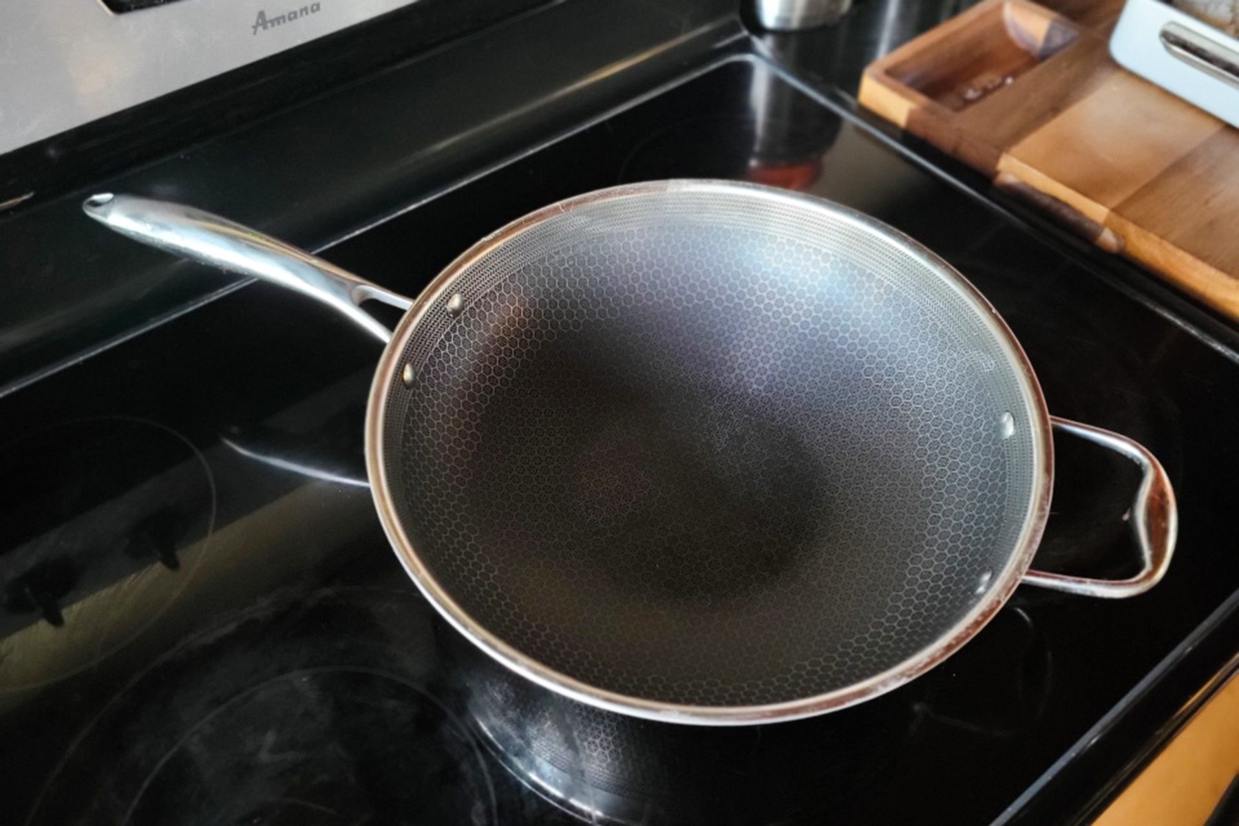 HexClad Wok Review: The Ultimate Cooking Companion for One-Pan Meals