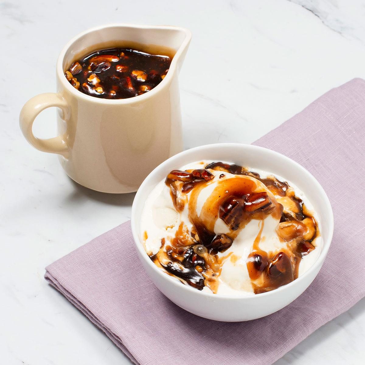 Butter Pecan Syrup Exps Tohd24 205130 Emilydavis 005