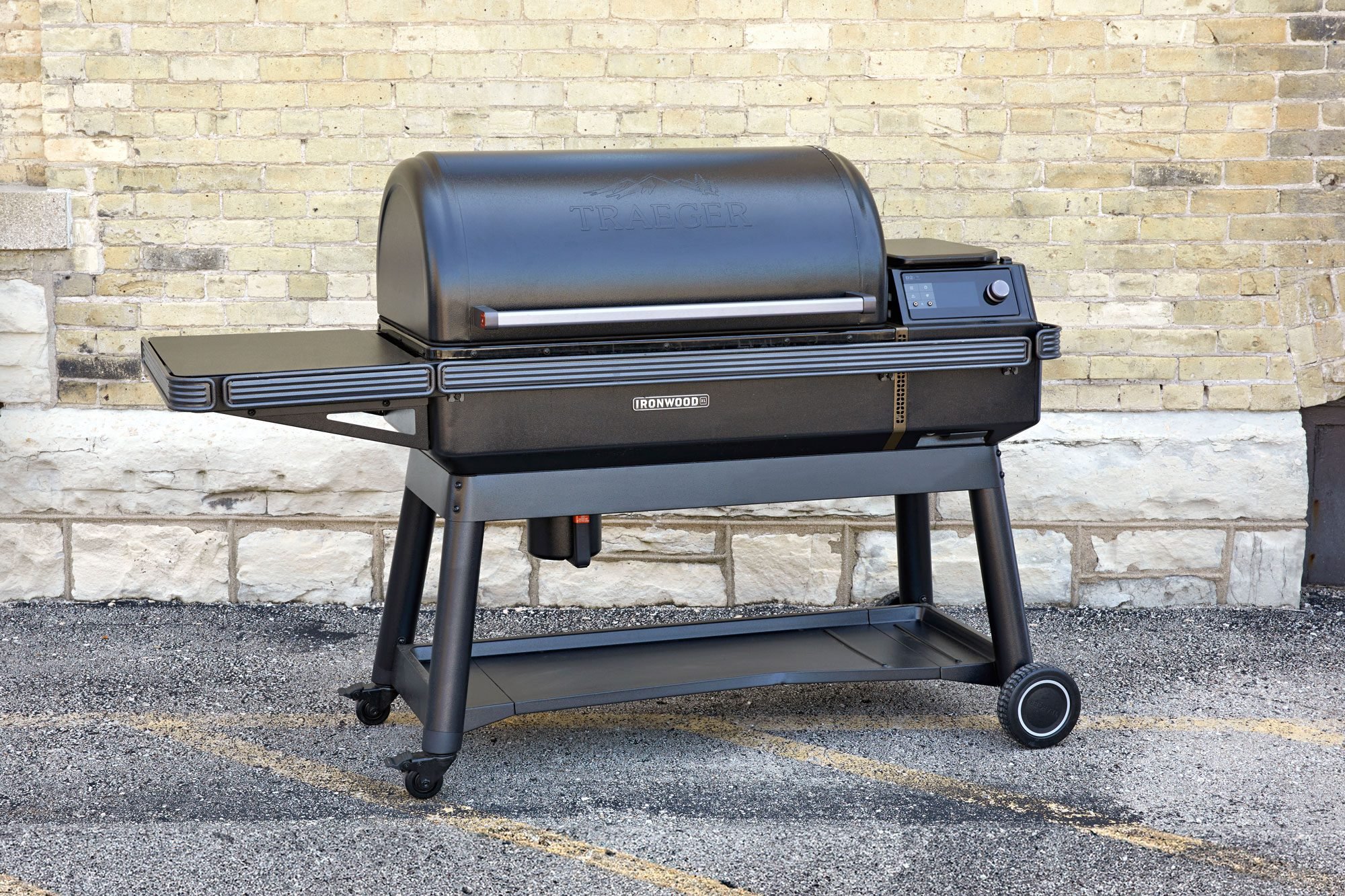 Traeger Ironwood XL Review: The Ultimate Pellet Grill for Smoking Enthusiasts
