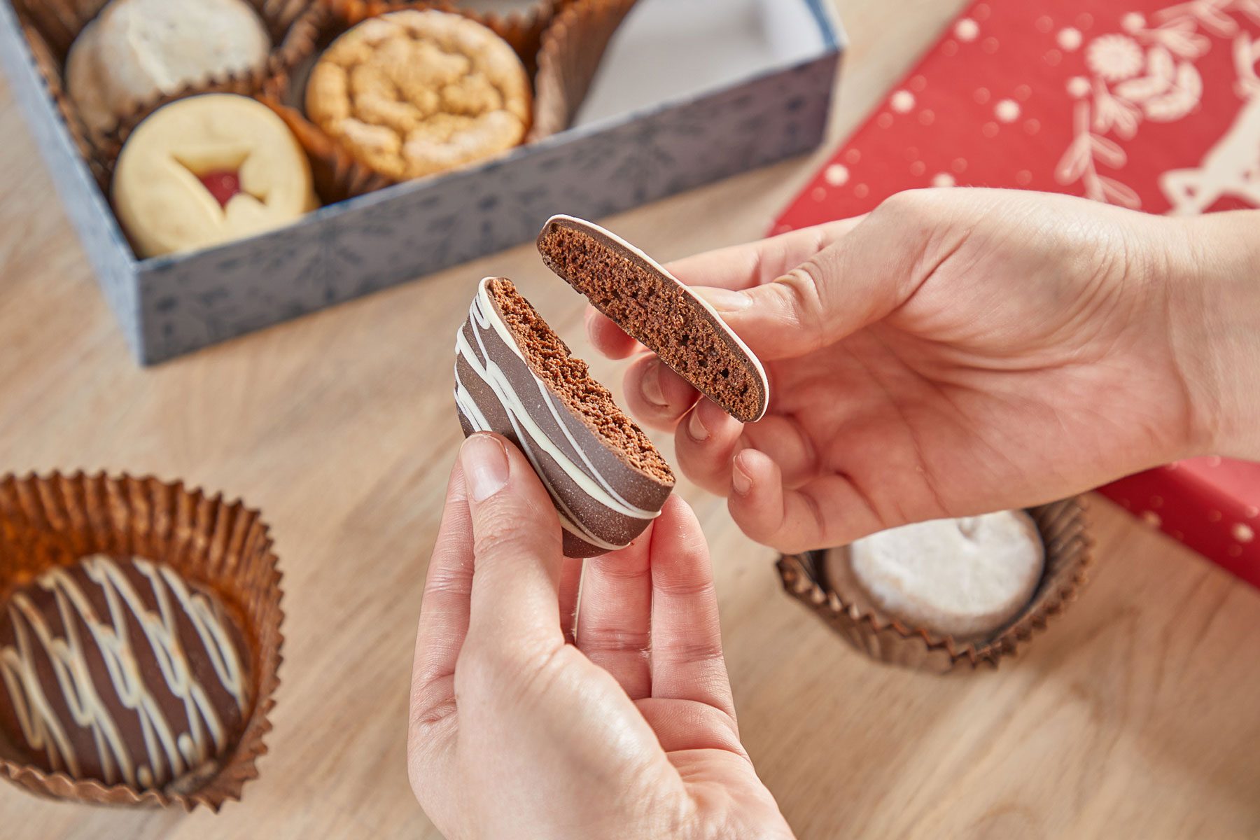 7 Best Christmas Cookie Delivery Services Of 2024 Toha Cookies Baskets Ks 11 08 183