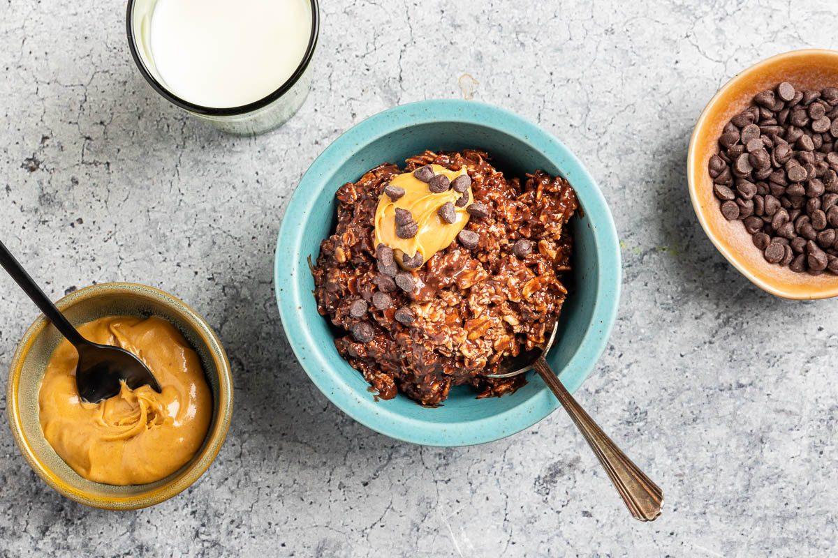 Chocolate Peanut Butter Overnight Oats