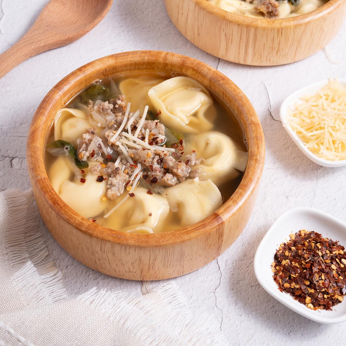 Sausage and Spinach Tortellini Soup