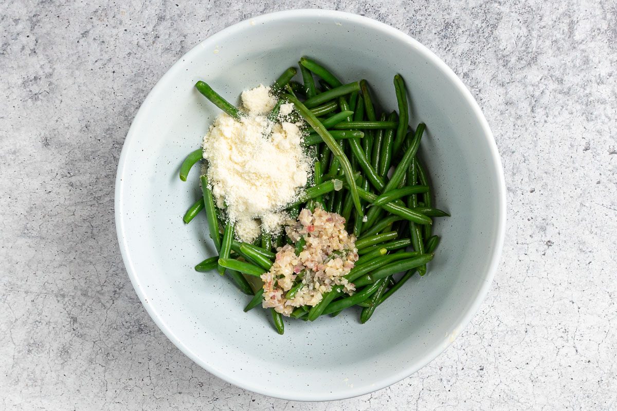 Grilled Green Beans ingredients combined in a bowl.