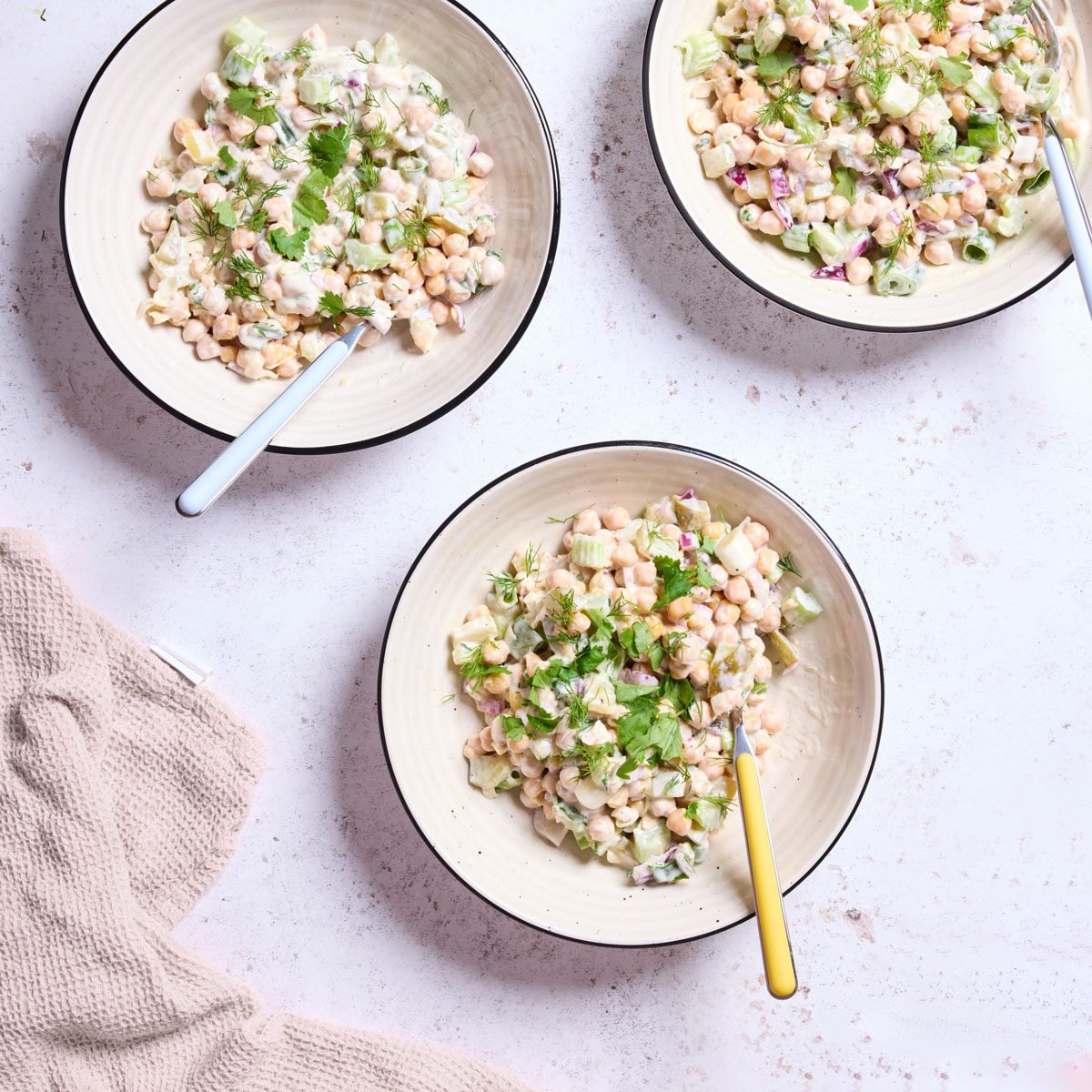 277999 Chickpea Chicken Salad