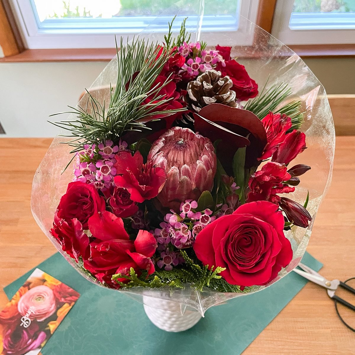 These Are the Most Popular Flowers, Plants and Floral Arrangements to Send for Christmas