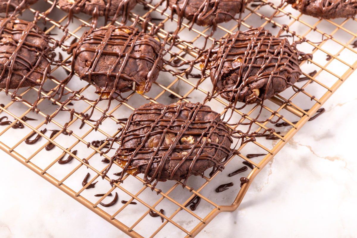 Taste of Home Turtle Cookies (170508)