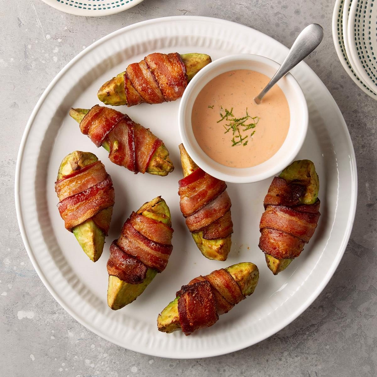Bacon Wrapped Avocado Wedges Exps Ft20 251666 F 0311 2